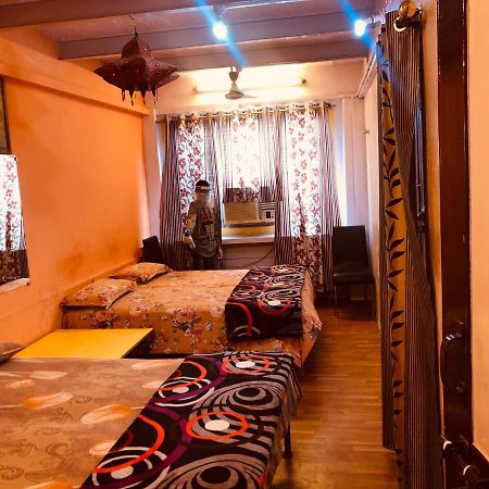 Golden Lodge Varanasi Bagian luar foto
