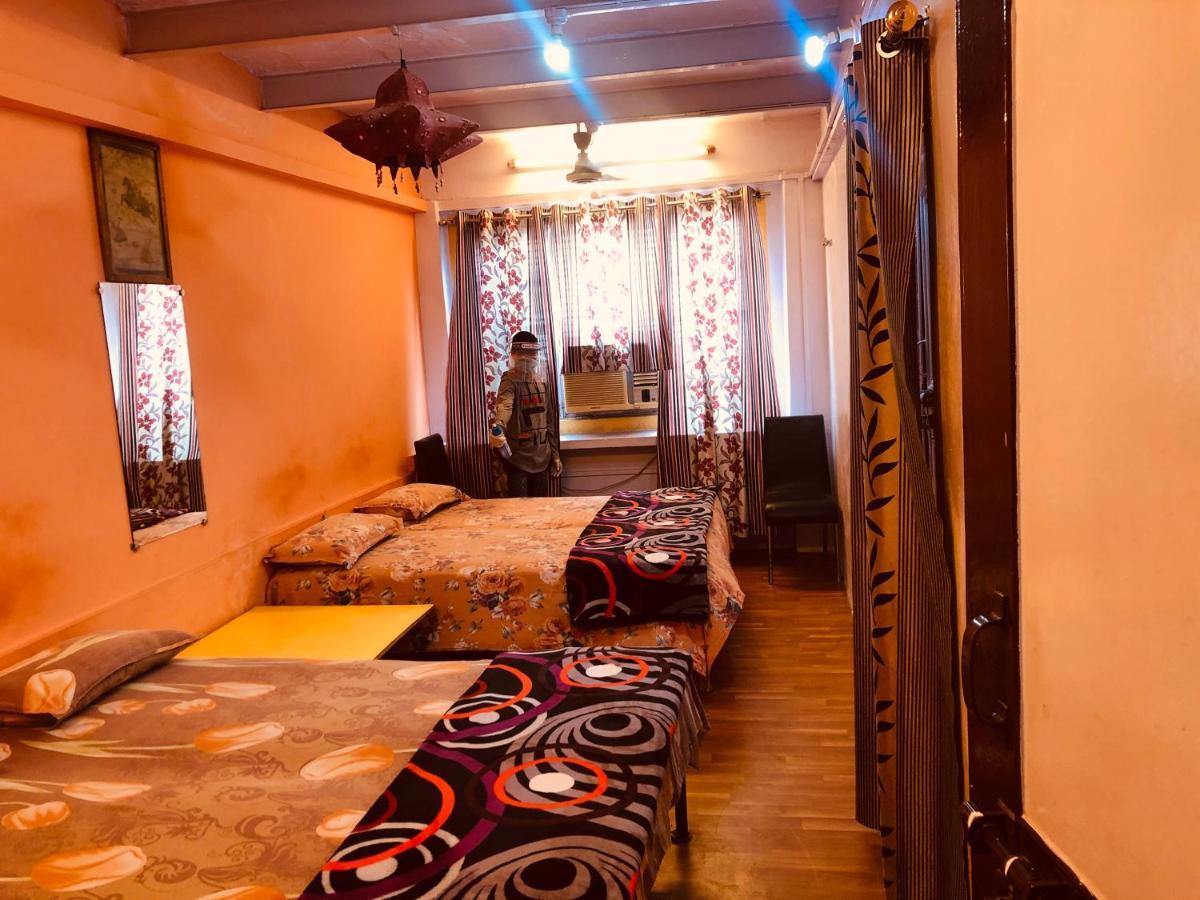 Golden Lodge Varanasi Bagian luar foto