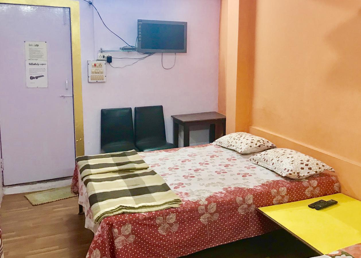 Golden Lodge Varanasi Bagian luar foto