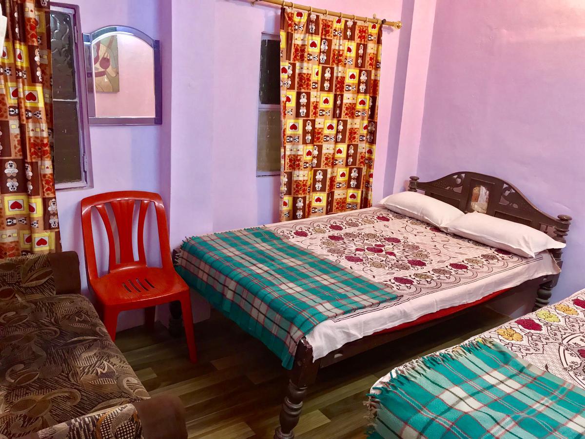 Golden Lodge Varanasi Bagian luar foto